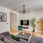 Beautiful For 8 People דירה