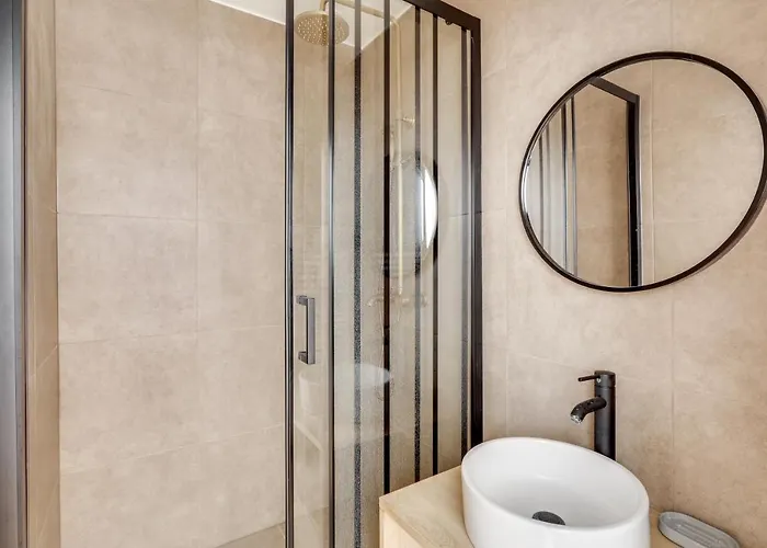 Beautiful For 8 People